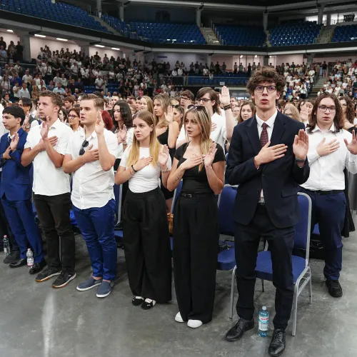 Még mindig kevés a diplomás magyar fiatal