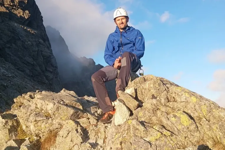 Second Hungarian climber in fifteen years completes solo climb of Tatra Mountains' main ridge