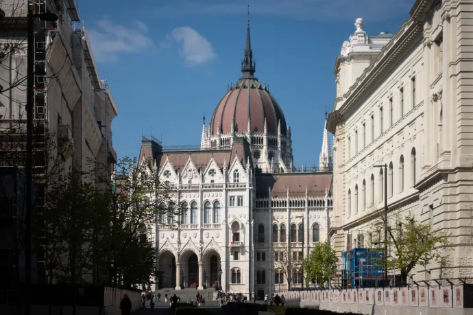 Megszűnik a vármegye és a főispán elnevezés Magyarországon