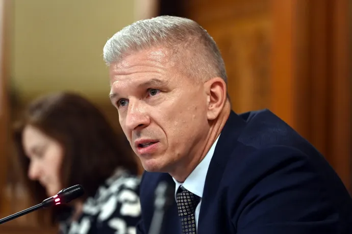 A Transparency Internationalt kérik fel szakértőnek a MNB-botrányt vizsgáló bizottság tiszás tagjai