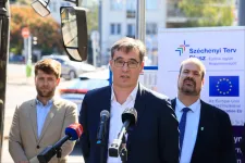 Karácsony Gergely nagyítóval keresi, de nem találja a kormány által ígért partnerséget