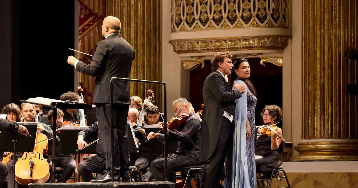 Anna Netrebko és Jonas Kaufmann varázsa – Aida a nápolyi Teatro di San Carlo operaházban Anna Netrebko és Jonas Kaufmann varázsa – Aida a nápolyi Teatro di San Carlo operaházban