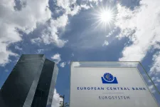 2,5 százalékra emelte az alapkamatot az Európai Központi Bank