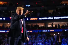 Menekülnek Trump elől a republikánus jelöltek a választás előtt