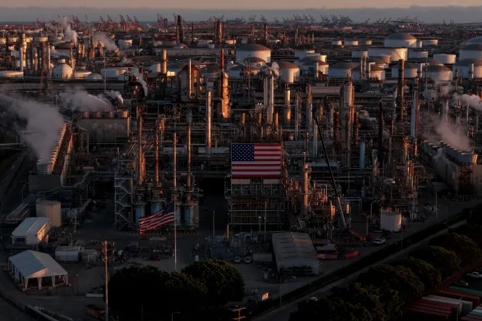 A Marathon Petroleum olajfinomítója Kaliforniában – Fotó: Justin Sullivan / Getty Images