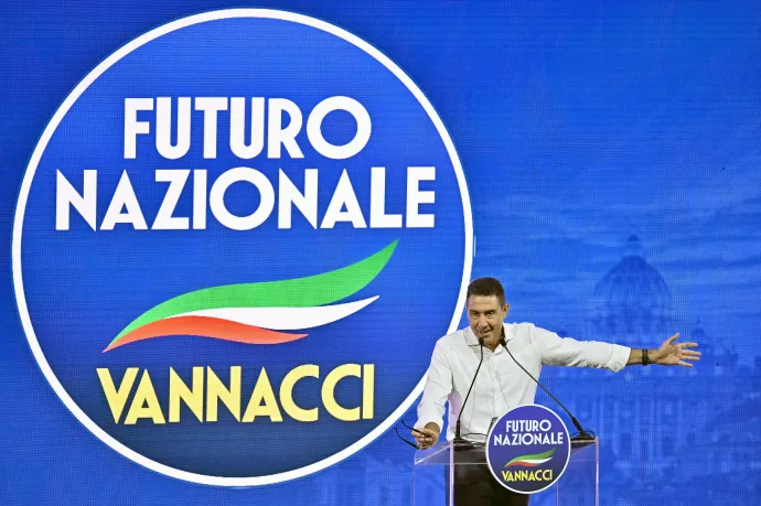 Roberto Vannacci, a Nemzeti Jövő (Futuro Nazionale) párt vezetője beszédet tart a párt 2026. június 14-én tartott alapító közgyűlésén Rómában – Fotó: Filippo Monteforte / AFP