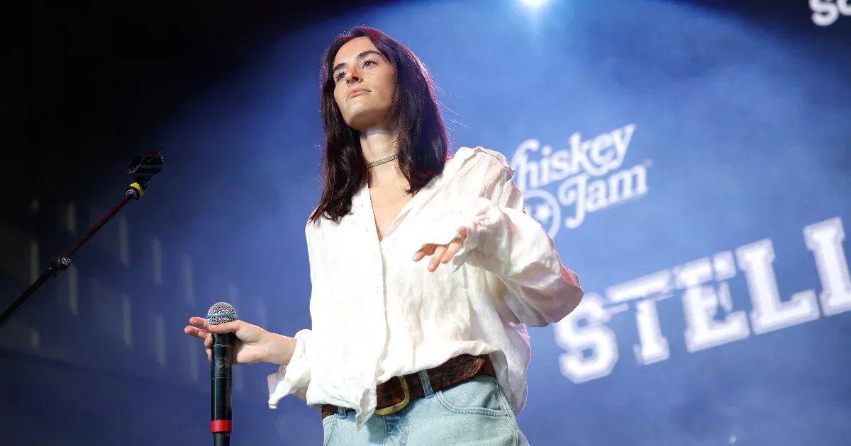 A TikTok sztár Stella Theftyre botránya és rajongótábora A TikTok sztár Stella Theftyre botránya és rajongótábora