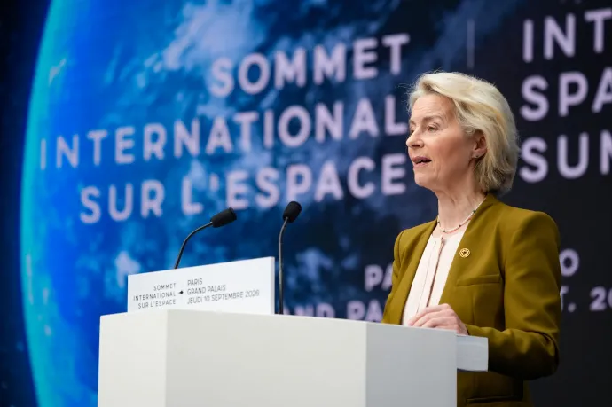 Von der Leyen üdvözölte, hogy alakulóban egy uniós űripari óriáscég, kritikát kapott érte