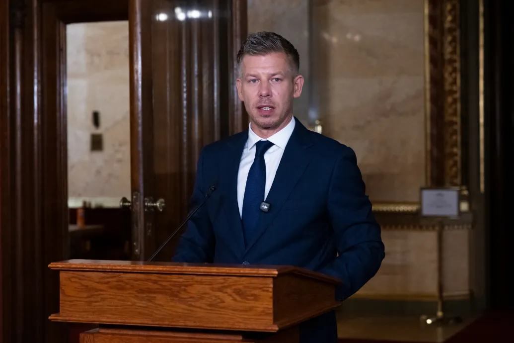 Magyar Péter: Balog Zoltán javasolta kitüntetésre Orbánnak Vásárhelyi Jánost, a bicskei gyermekotthon pedofíliáért elítélt volt igazgatóját