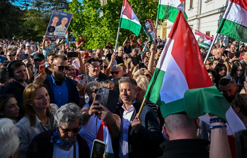 „Nekem ez hiányzott” – Magyar Péter újra az emberek közé ment, és mintha sosem élvezte volna ennyire