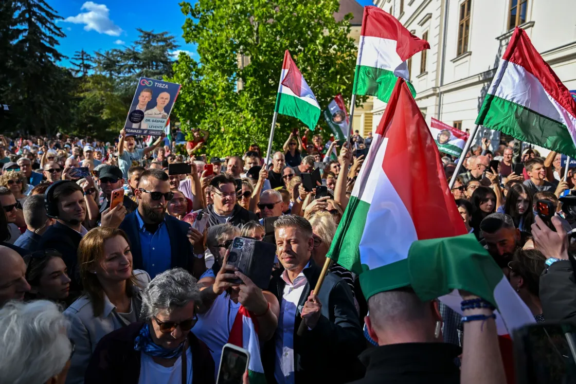 „Nekem ez hiányzott” – Magyar Péter újra az emberek közé ment, és mintha sosem élvezte volna ennyire