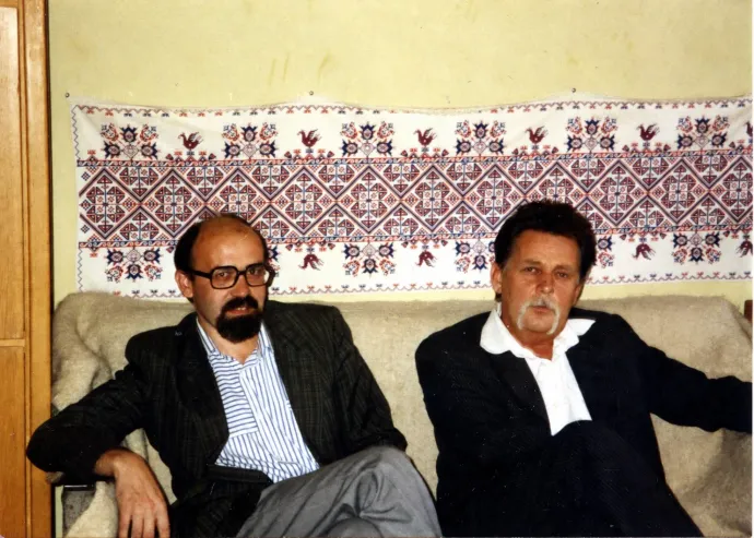 Markó Béla és Gálfalvi György író, szerkesztő 1989-ben az Igaz Szó munkatársaiként – Fotó: Azopan Fotóarchívum