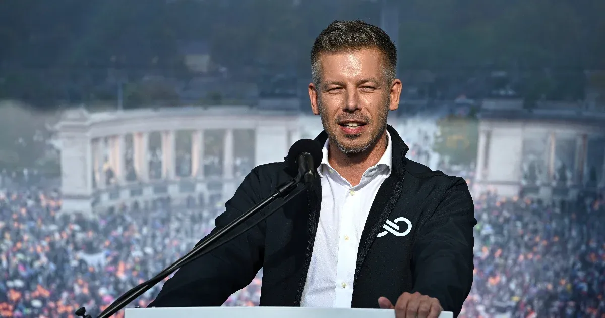 Magyar Péter: Mindenki azt szeret és úgy szeret, akit és ahogyan szeretne