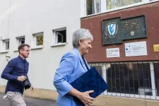 „Nagyon erős kézi irányítás zajlik a miniszterelnöki hivatalból” – élesen bírálta az új kormány eddigi munkáját Radó Péter oktatáskutató
