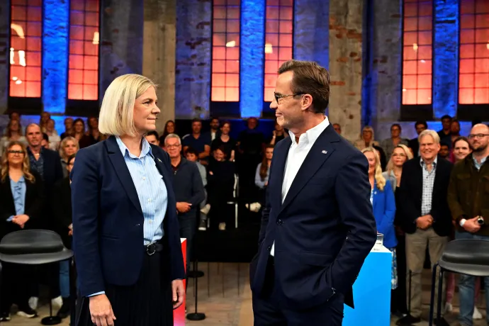 Magdalena Andersson és Ulf Kristersson egy tévévitán szeptember 9-én – Fotó: Anders Wiklund / TT News Agency / Reuters