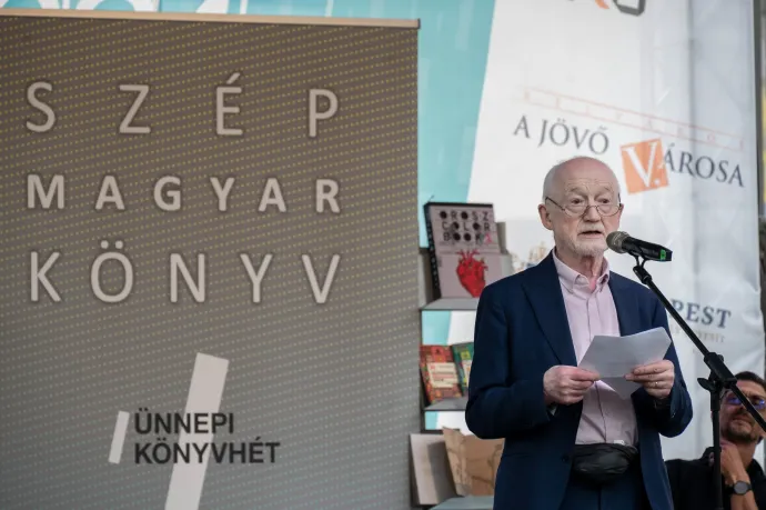 A XIII. kerület nem támogatja, hogy a melegek méltóságáról szóló mondat szerepeljen Nádasdy Ádám emléktábláján