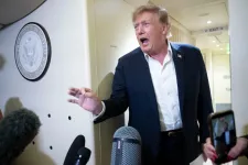 Trump szerint csak egy olyan erős és magas IQ-jú elnök kell az MI kordában tartásához, mint ő