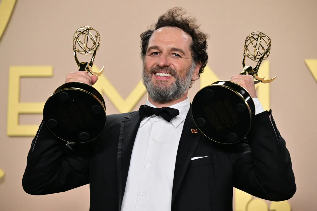 Az egyik legjobb sorozatszínésznek már nagyon kijárt ez a történelmi este az Emmy-gálán