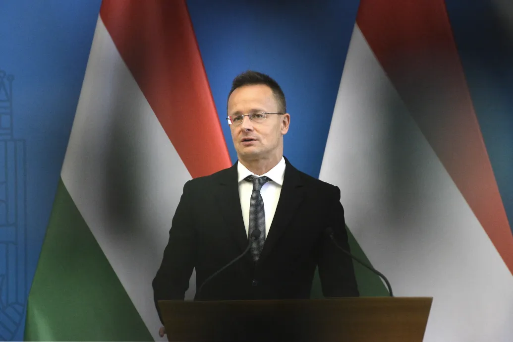 Orbán Anita feljelentést tesz Szijjártó Péter magángépes utazásai miatt