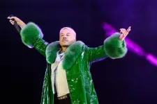 A Palesztina-párti megnyilvánulásai miatt kirakták Ed Sheeran turnéjából Macklemore-t