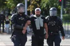 47 személyt állítottak elő az eldurvult bukaresti tüntetés miatt