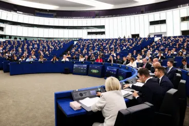Gyorsít az EU a védelmi fejlesztéseknél