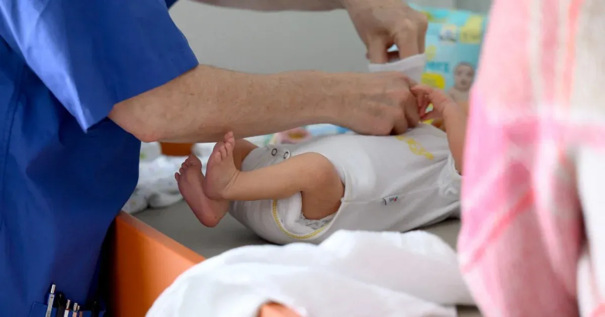 Az egészségügyi intézkedések hatékonyabbá válásával a veleszületett szifilisz elleni harcban