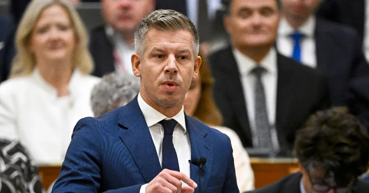 Megszigorítják a politikusok vagyonvizsgálatát: 20 év visszamenőleg.