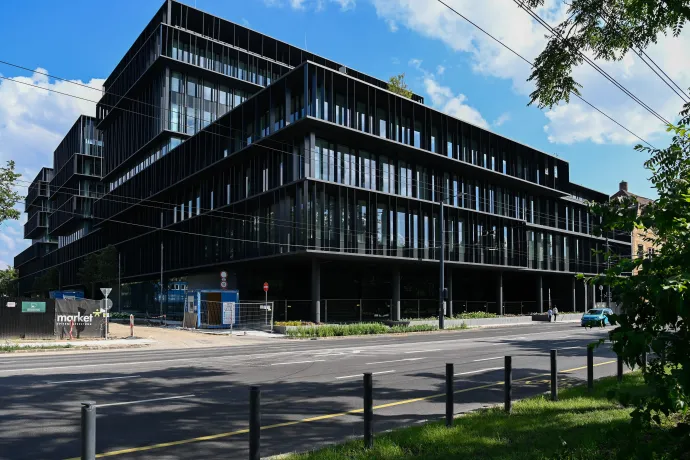 A Dürer Park irodakomplexum az átadás előtt 2024 júniusában – Fotó: Bődey János / Telex
