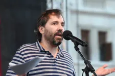 Schilling Árpád is pályázik az Újszínházra