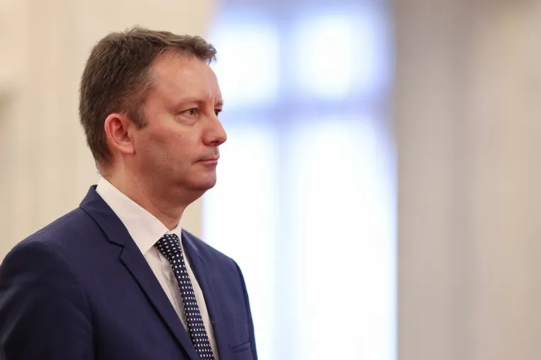 Politikai elemző: A PSD-vel kell alkudoznia Siegfried Mureșannak a kormányalakításhoz