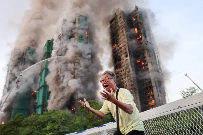 Kétségbeesett esdeklés. Fotó: Tyrone Siu / Hong Kong, Reuters