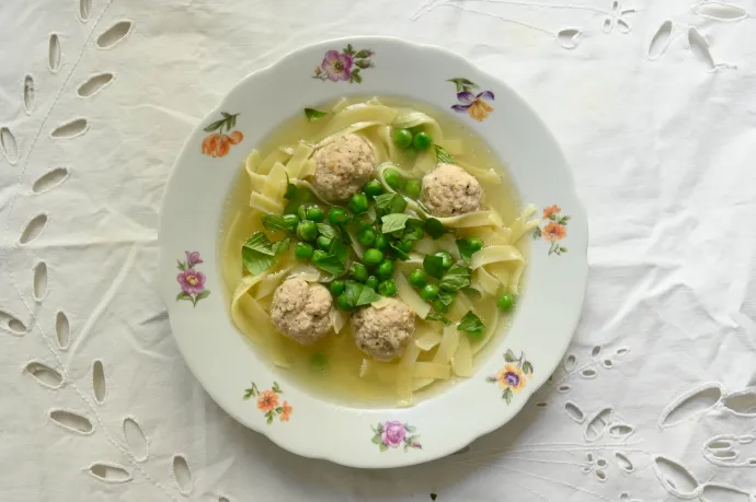 Mi a különbség egy 300 éves és egy mai húslevesrecept között?