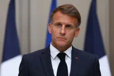 Macron megvédené a francia kritikus infrastruktúrát az orosz hibrid támadásoktól