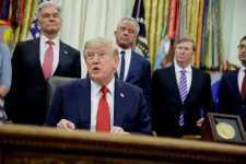 Trump aláírta, jöhetnek az amerikai szankciók Oroszország ellen