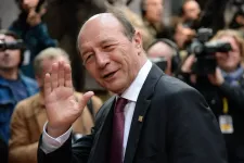 Băsescu visszavágott Kelemennek: Én nem nyaltam Orbán Viktort, ő igen