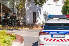 Hintóval elszabadult lovak hajtottak a tömegbe Kiskunfélegyházán, többen is megsérültek