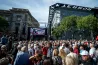 Bayer Zsolt egy szobát szentelne a visszaszerzett Terror Házában a kormány által megtestesített 21. századi szörnyideológiának – Schmidt Máriáért tüntetnek Budapesten