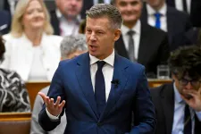 Magyar Péter felsorolta, milyen kabineteket alakítottak a kormányban