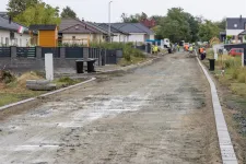 Fokozottan ellenőrzi az azbesztes utak lefedését a kormányhivatal Szombathelyen, eddig két dolgozóval szemben intézkedtek