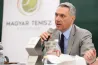 Lázár János nemcsak teniszpályát, hanem napelemparkot is engedély nélkül építtetett a batidai kastélya melletti erdőben