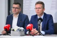 Az ügyészség kikérte Magyar Péter, Hankó Balázs és Seszták Miklós mentelmi jogát
