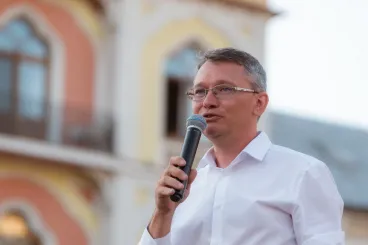 Csomortányi István szerint a véleménynyilvánítása miatt perelte be őt az RMDSZ Bihar megyei szervezete