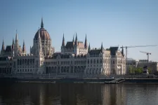 Magyar Péter, Hankó Balázs és Seszták Miklós mentelmi jogának felfüggesztését is kérte az ügyészség