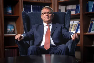 Szabadlábon védekezhet Matolcsy György