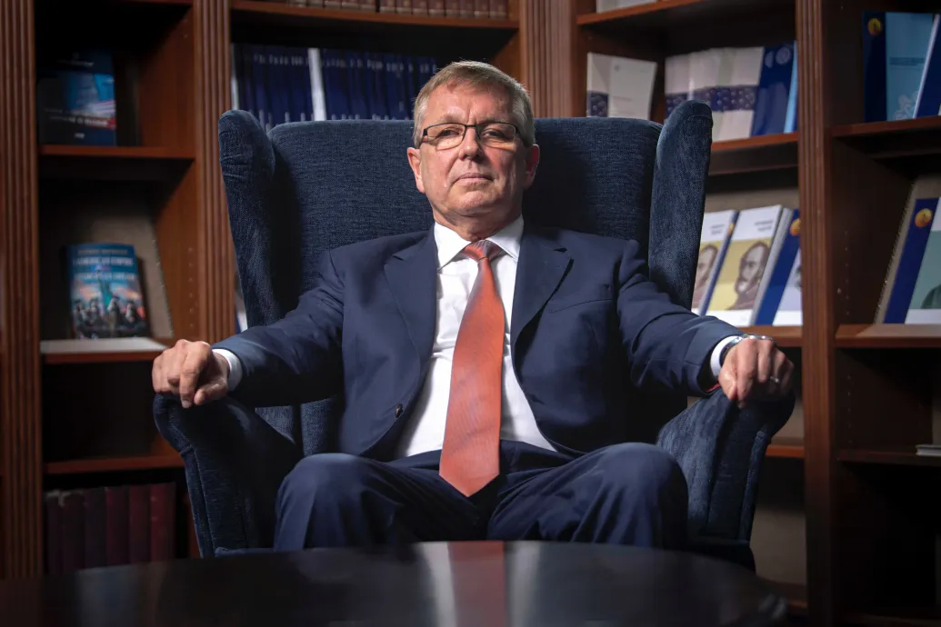 Szabadlábon védekezhet Matolcsy György