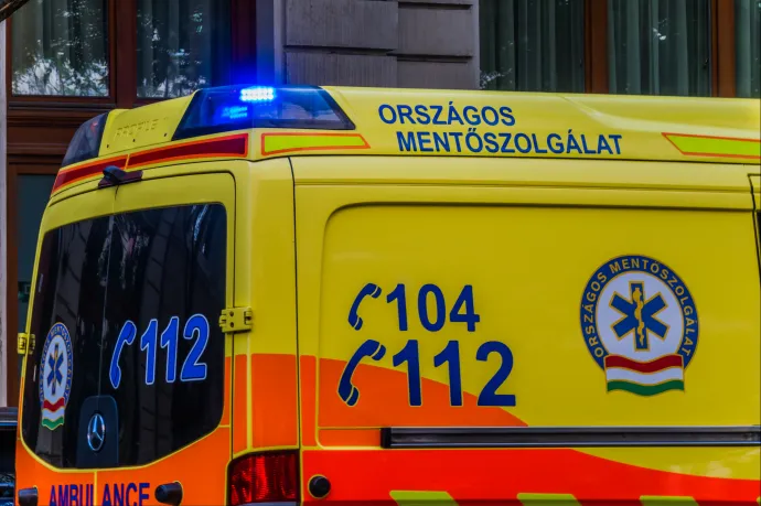 „Bízunk a férfi mielőbbi felépülésében” – írták Facebookjukon a mentők egy férfiról, majd a felesége odakommentelte, hogy aznap volt a temetése