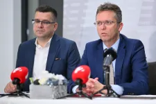 Fogy a levegő Hankóék körül – már hétfőn felfüggeszthetik a három képviselő mentelmi jogát