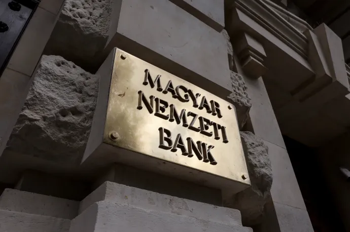 Idén lassabb növekedést, jövőre nagyobb inflációt vár az MNB
