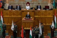 Hétfői rendkívüli ülésen szavazhat a parlament a legfőbb ügyészről